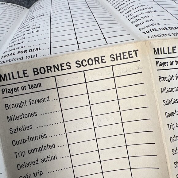 VTG 1962 Mille Bornes French Card Game Parker Brothers Complete Blank Score Card - Picture 7 of 13